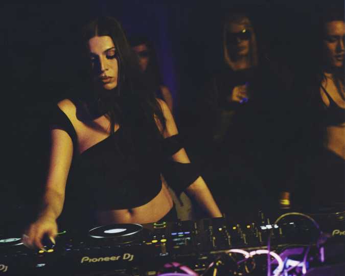  Mina Galán by Tengbeh Kamara